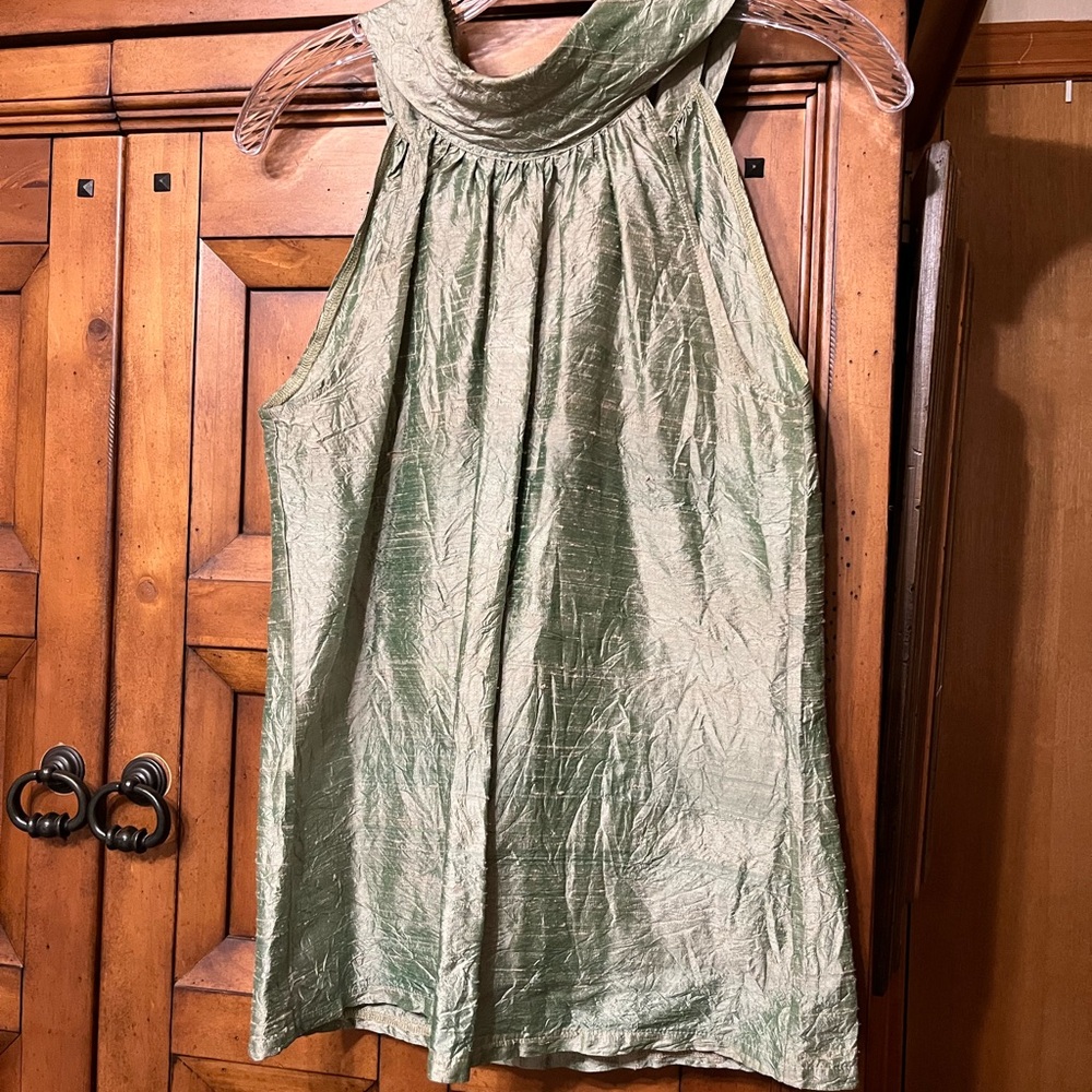 Lena Medoyeff Hand-spun Silk Elegant Green Women's Tank Top